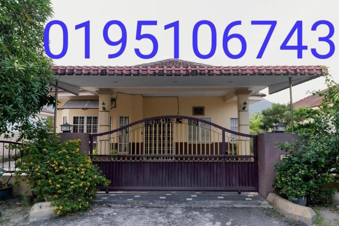 Umaira Homestay Chemor Oda fotoğraf