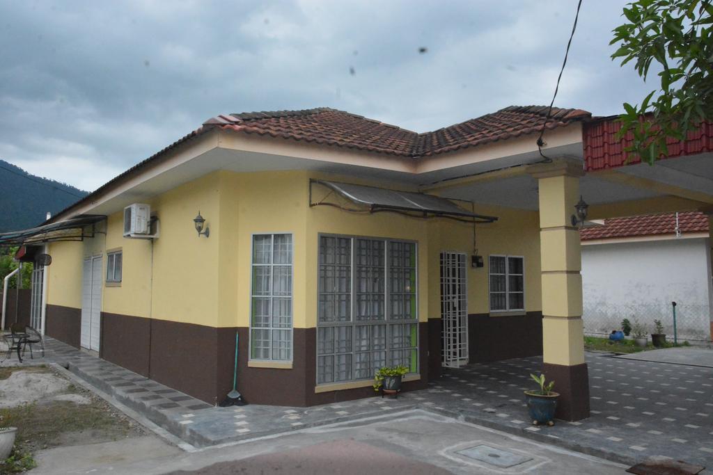 Umaira Homestay Chemor Dış mekan fotoğraf